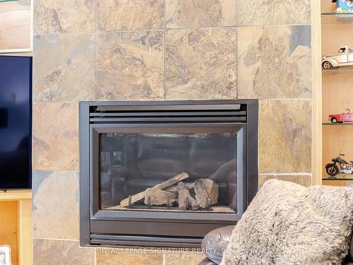 762 Vermouth Ave, Mississauga, ON - Indoor Photo Showing Living Room With Fireplace