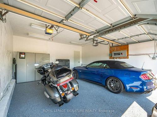 762 Vermouth Ave, Mississauga, ON - Indoor Photo Showing Garage