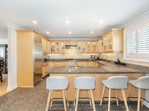 762 Vermouth Ave, Mississauga, ON - Indoor Photo Showing Kitchen