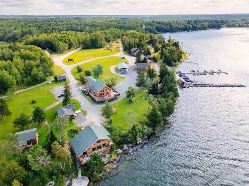 880 Cedar Point Road, Waldof, ON 