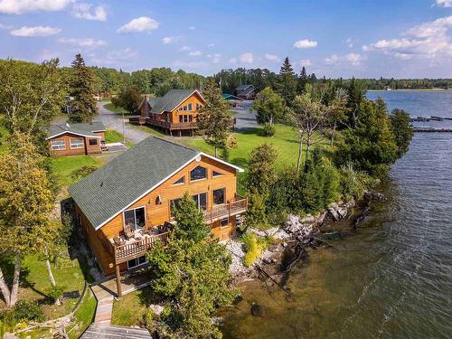 880 Cedar Point Road, Waldof, ON 