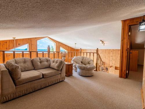 880 Cedar Point Road, Waldof, ON 