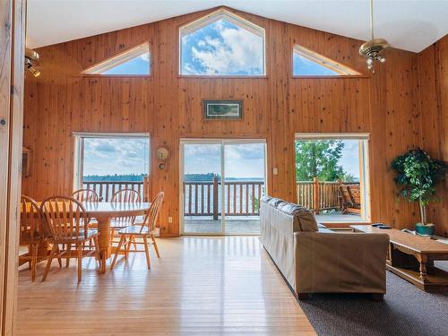 880 Cedar Point Road, Waldof, ON 