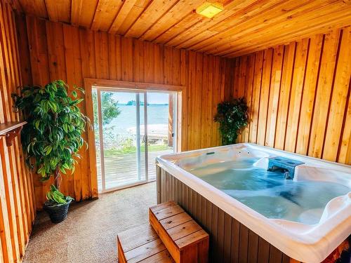 880 Cedar Point Road, Waldof, ON 