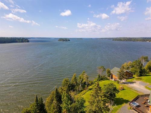 880 Cedar Point Road, Waldof, ON 