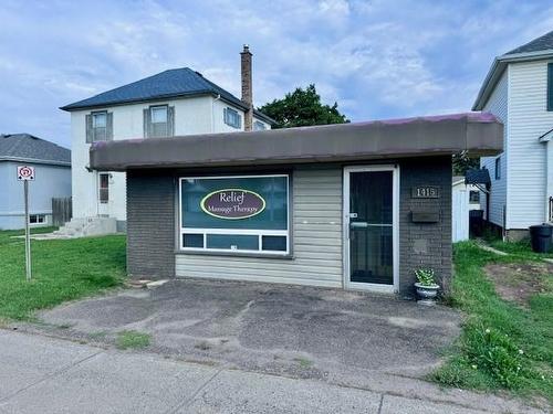 1415 Victoria Avenue E, Thunder Bay, ON 