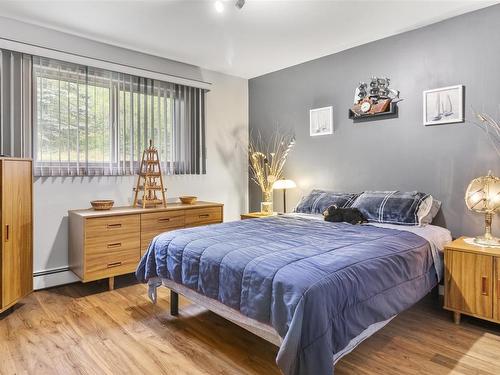 181 Gould Road, Kenora, ON - Indoor Photo Showing Bedroom