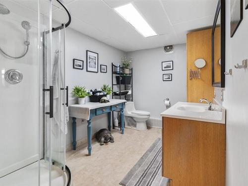 181 Gould Road, Kenora, ON - Indoor Photo Showing Bathroom