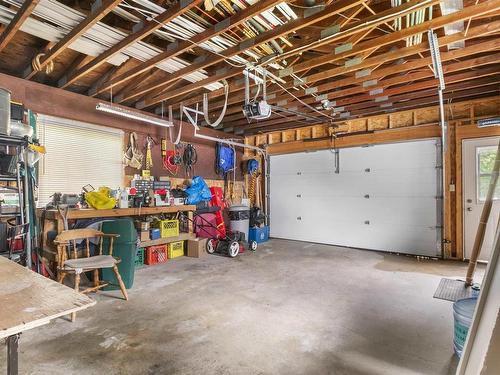 181 Gould Road, Kenora, ON - Indoor Photo Showing Garage