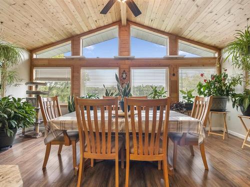 181 Gould Road, Kenora, ON - Indoor Photo Showing Dining Room