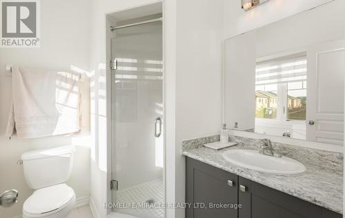 28 Ezra Crescent, Brampton (Northwest Brampton), ON - Indoor Photo Showing Bathroom