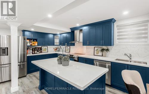 28 Ezra Crescent, Brampton (Northwest Brampton), ON - Indoor Photo Showing Kitchen With Double Sink With Upgraded Kitchen