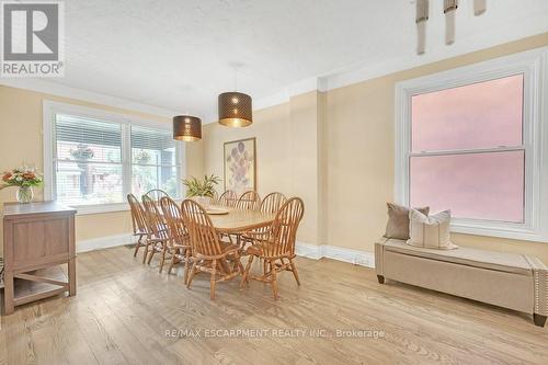 226 Balsam Avenue S, Hamilton (Blakeley), ON - Indoor Photo Showing Dining Room