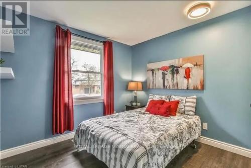 500 Ferndale Avenue, London, ON - Indoor Photo Showing Bedroom