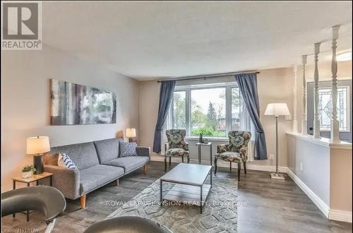 500 Ferndale Avenue, London, ON - Indoor Photo Showing Living Room