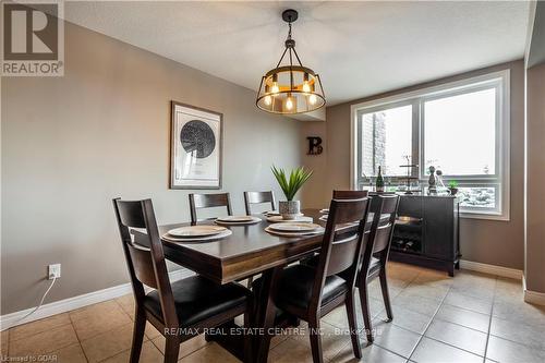 202 - 904 Paisley Road, Guelph, ON - Indoor Photo Showing Dining Room