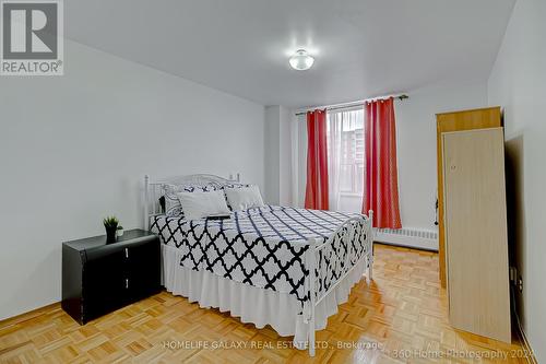 608 - 31 Four Winds Drive, Toronto (York University Heights), ON - Indoor Photo Showing Bedroom