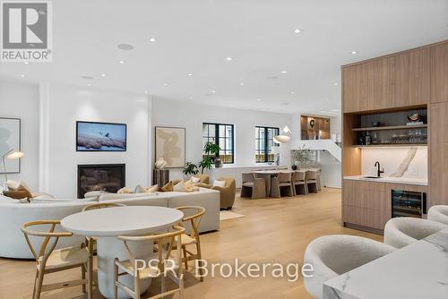 39 Inglewood Drive, Mississauga (Mineola), ON - Indoor Photo Showing Living Room With Fireplace