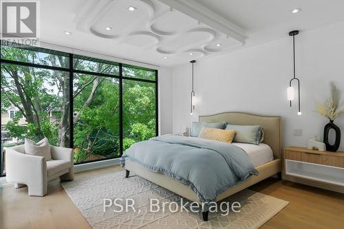 39 Inglewood Drive, Mississauga (Mineola), ON - Indoor Photo Showing Bedroom