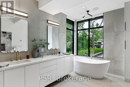 39 Inglewood Drive, Mississauga, ON - Indoor Photo Showing Bathroom