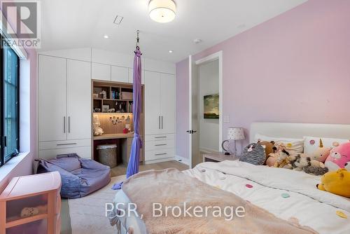 39 Inglewood Drive, Mississauga, ON - Indoor Photo Showing Bedroom