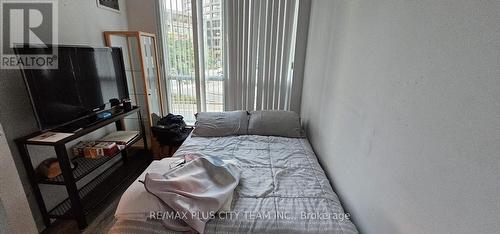 201 - 12 Yonge Street, Toronto (Waterfront Communities), ON - Indoor Photo Showing Bedroom