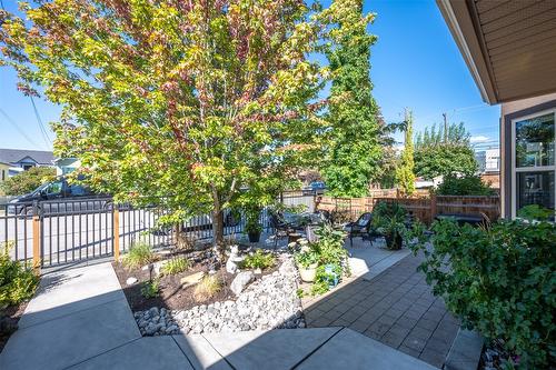 101-416 Heales Avenue, Penticton, BC - Outdoor