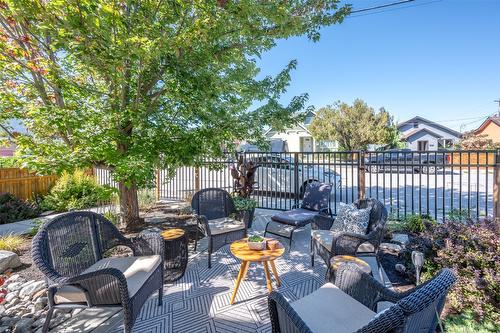 101-416 Heales Avenue, Penticton, BC - Outdoor With Deck Patio Veranda