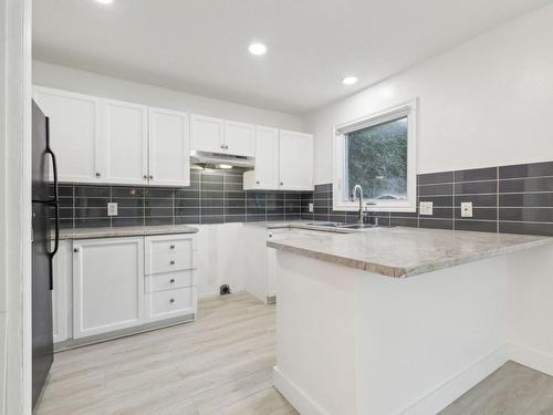 Cuisine - 29 Rue Des Pinsons, Gatineau (Hull), QC - Indoor Photo Showing Kitchen With Double Sink With Upgraded Kitchen