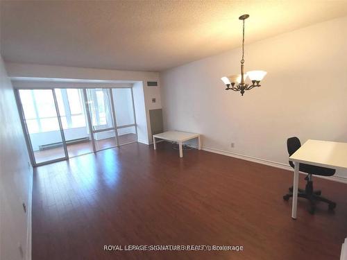 1412-711 Bay St, Toronto, ON - Indoor Photo Showing Other Room