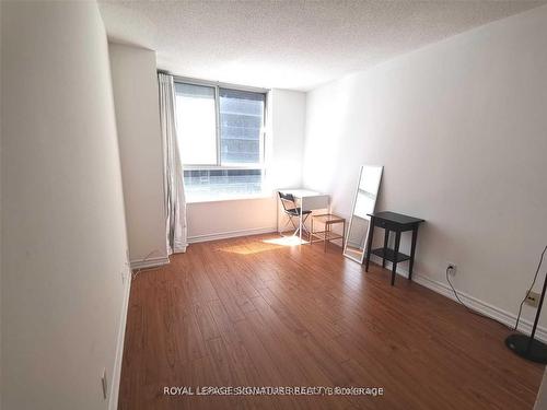 1412-711 Bay St, Toronto, ON - Indoor Photo Showing Other Room