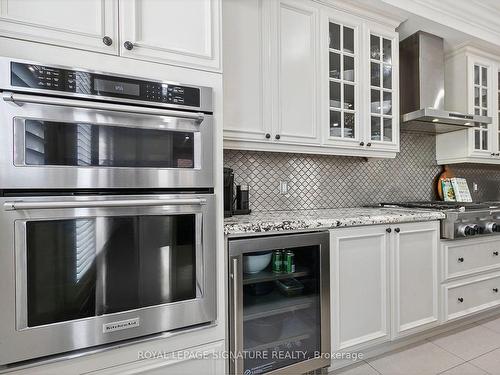 506 Clifford Perry Pl, Newmarket, ON - Indoor Photo Showing Kitchen With Stainless Steel Kitchen With Upgraded Kitchen