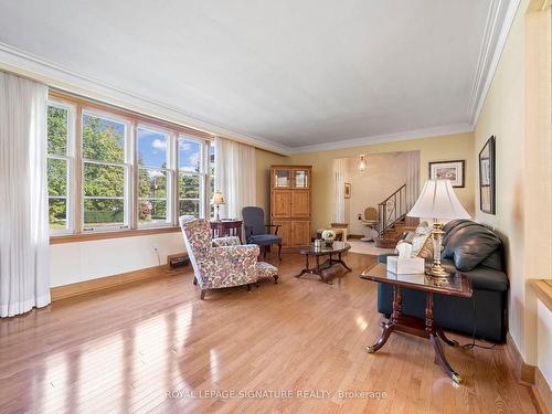 1244 Royal York Rd, Toronto, ON - Indoor Photo Showing Living Room