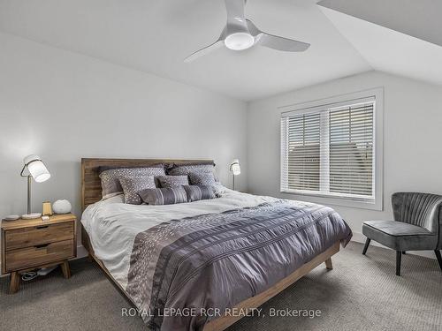 187 Yellow Birch Cres, Blue Mountains, ON - Indoor Photo Showing Bedroom