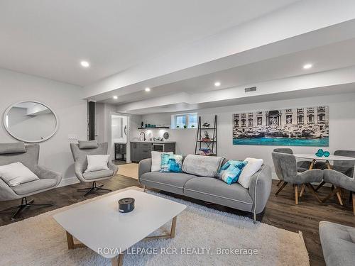 187 Yellow Birch Cres, Blue Mountains, ON - Indoor Photo Showing Living Room