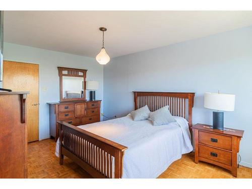 Chambre Ã Â coucher - 3055 Rue St-Victor, Laval (Duvernay), QC - Indoor Photo Showing Bedroom