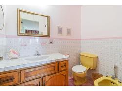 Powder room - 