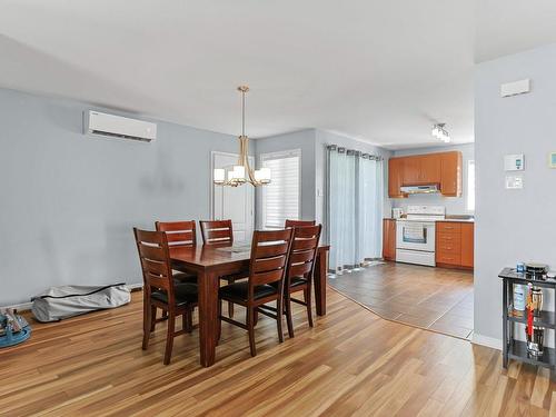 Dining room - 218A  - 218C Rue Elm, Châteauguay, QC - Indoor Photo Showing Dining Room