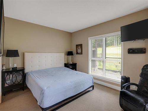 101-1400 Lynburne Pl, Langford, BC - Indoor Photo Showing Bedroom