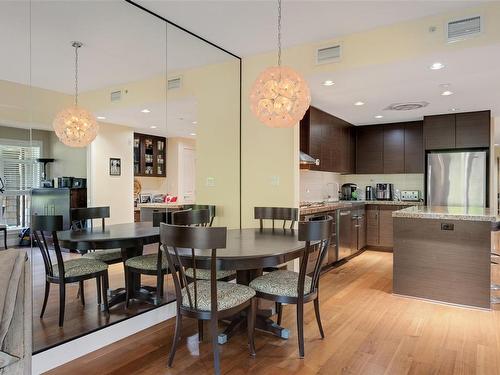 101-1400 Lynburne Pl, Langford, BC - Indoor Photo Showing Dining Room