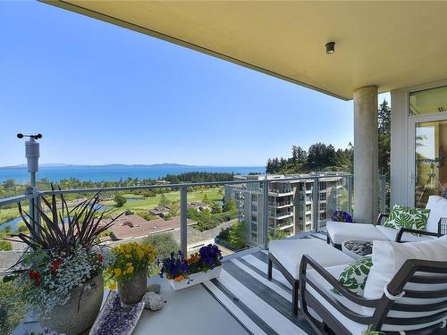 403-5388 Hill Rise Terr, Saanich, BC - Outdoor With Balcony With View