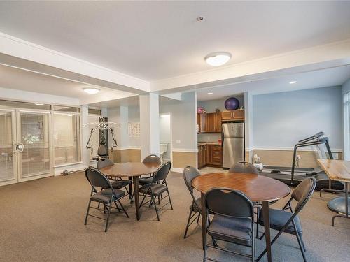 304-297 Hirst Ave, Parksville, BC - Indoor Photo Showing Dining Room