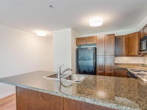 304-297 Hirst Ave, Parksville, BC - Indoor Photo Showing Kitchen With Double Sink