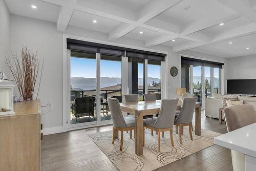 2492 Tallus Heights Lane, West Kelowna, BC - Indoor Photo Showing Dining Room