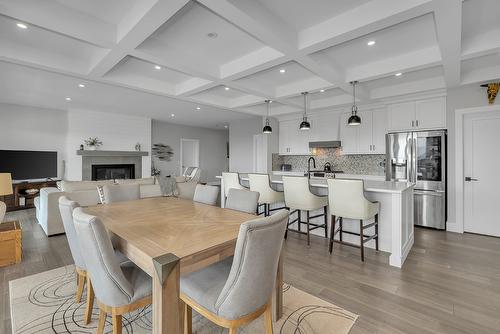 2492 Tallus Heights Lane, West Kelowna, BC - Indoor Photo Showing Dining Room