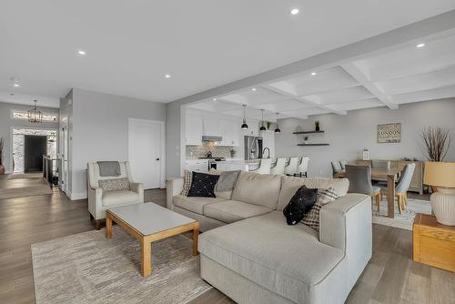 2492 Tallus Heights Lane, West Kelowna, BC - Indoor Photo Showing Living Room