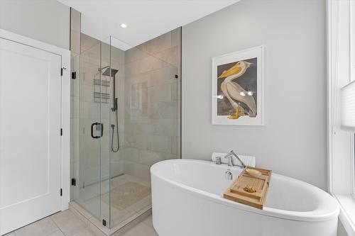 2492 Tallus Heights Lane, West Kelowna, BC - Indoor Photo Showing Bathroom