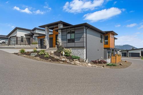 2492 Tallus Heights Lane, West Kelowna, BC - Outdoor With Facade