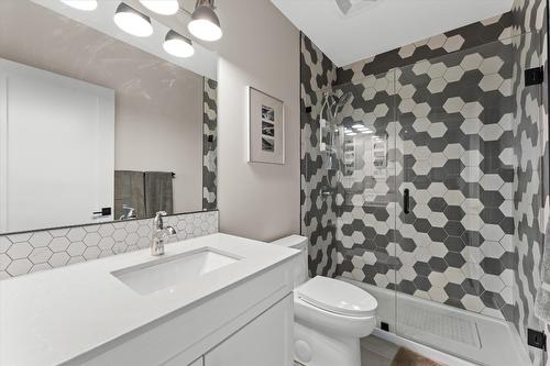 2492 Tallus Heights Lane, West Kelowna, BC - Indoor Photo Showing Bathroom