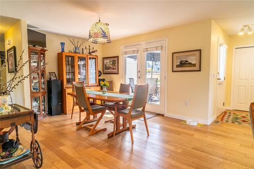 2691 Abbott Street, Kelowna, BC - Indoor Photo Showing Dining Room